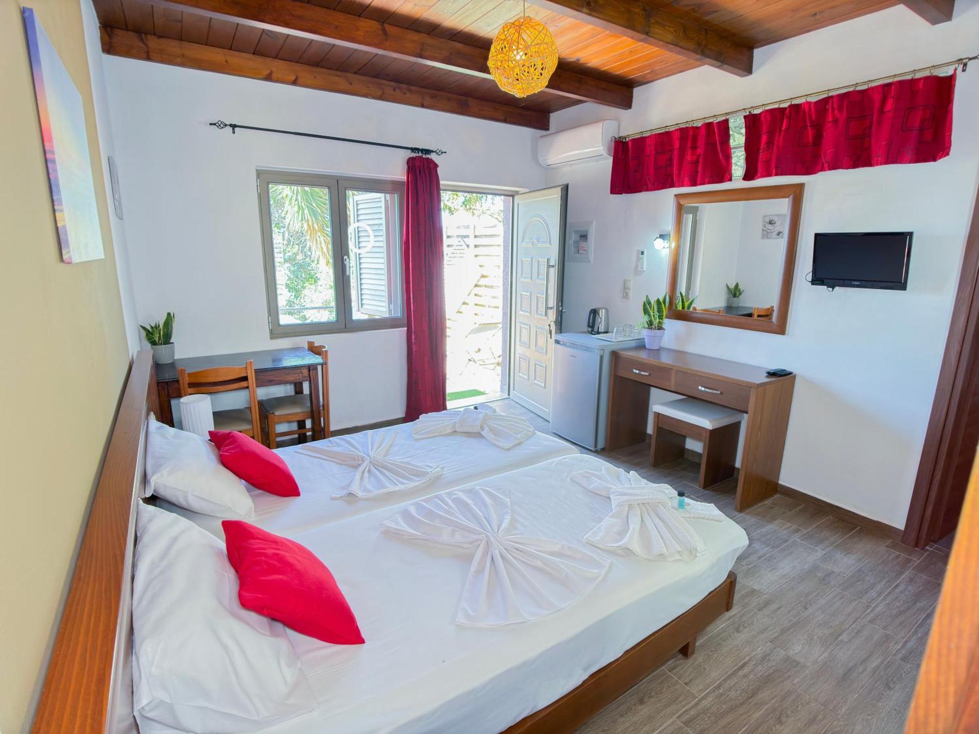 Beautiful Life Rooms With Sea View - Next To Elafonisi Beach Esterno foto